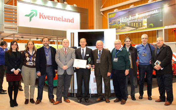 Entrega-Diploma-y-premio-56