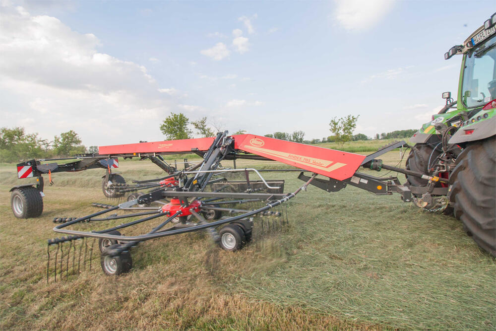 Vicon-Andex-705-Vario-field